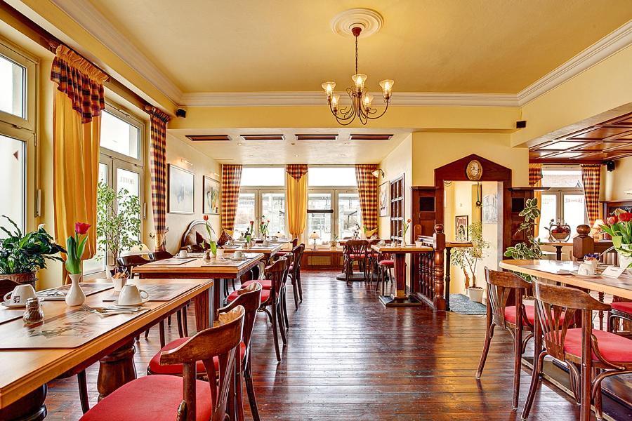 Stadthotel Detmold Eksteriør bilde